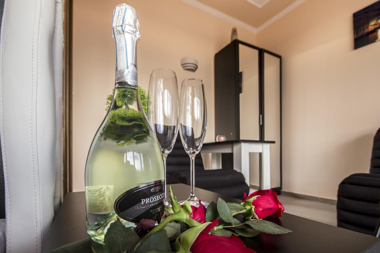 Miami Spa And Wellness Bělehrad Pokoj fotografie